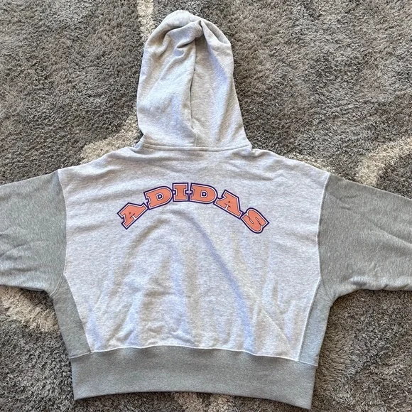 NWT Adidas Women’s Logo Play Cropped Hoodie Size Small - Picture 4 of 8